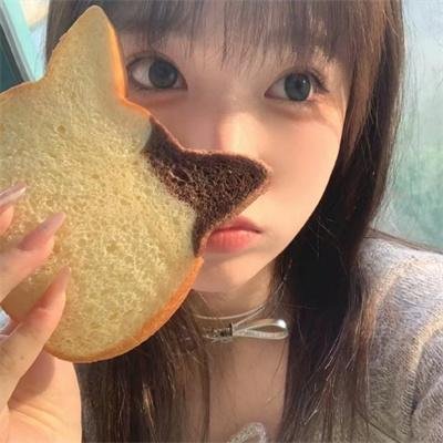 蒂拉和兰妮劫火车